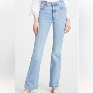 Levi’s Ribcage Boot Jeans Light Wash Size 31